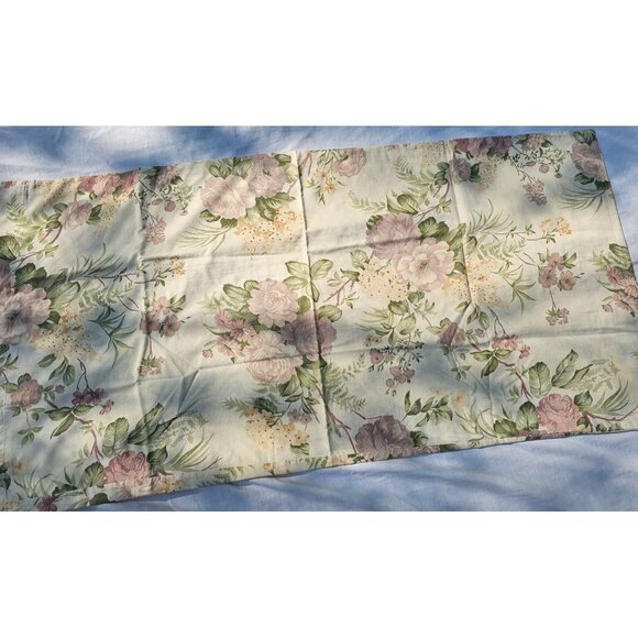 King Size Floral Print Pillowcase Cotton Blend Soft Pastel Bedding Decor 1 Count - Picture 2 of 7
